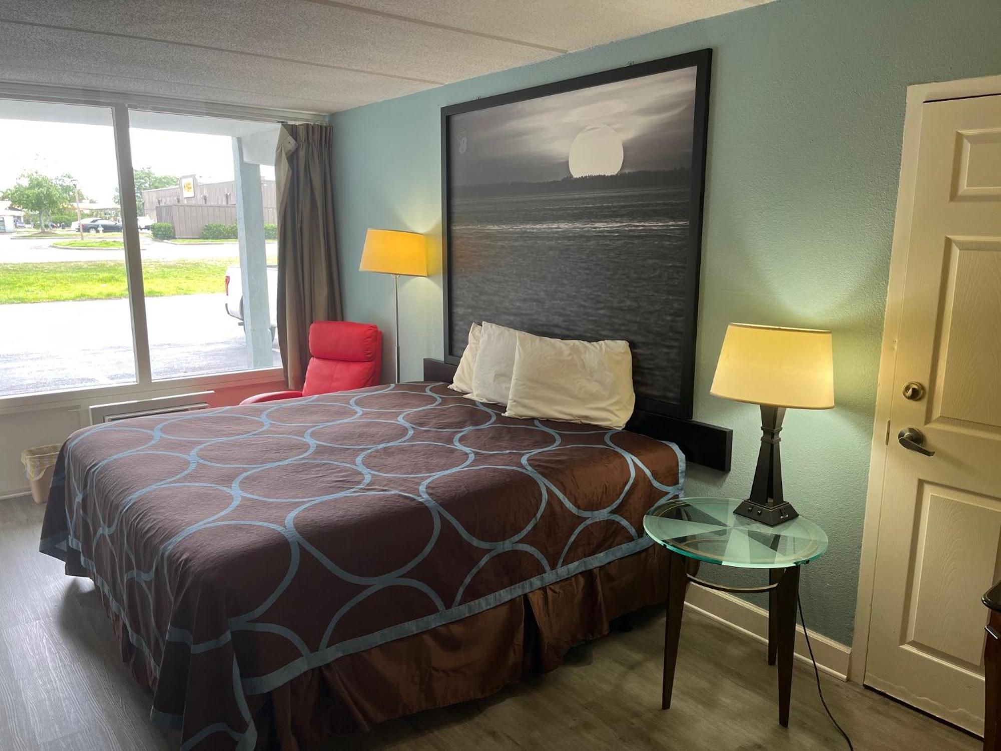 Super 8 By Wyndham Kingsland I-95 Naval Base Area Hotel Exterior photo